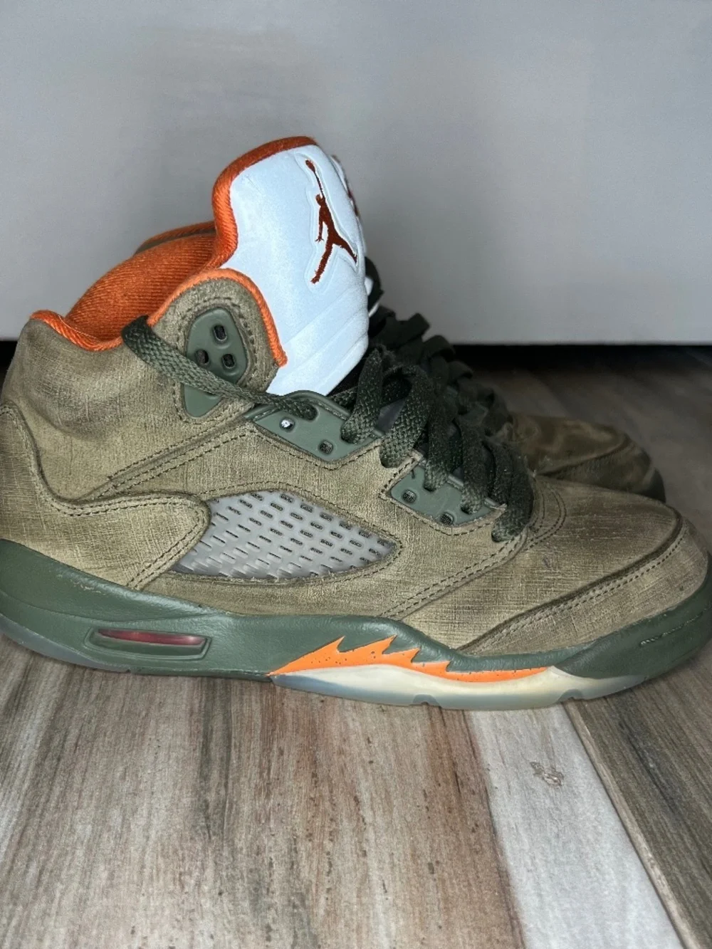 Nike Air Jordan 5 Retro Olive Green Orange 2023 Youth Size 4Y High Top
